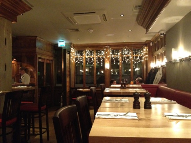 interior of burger & lobster