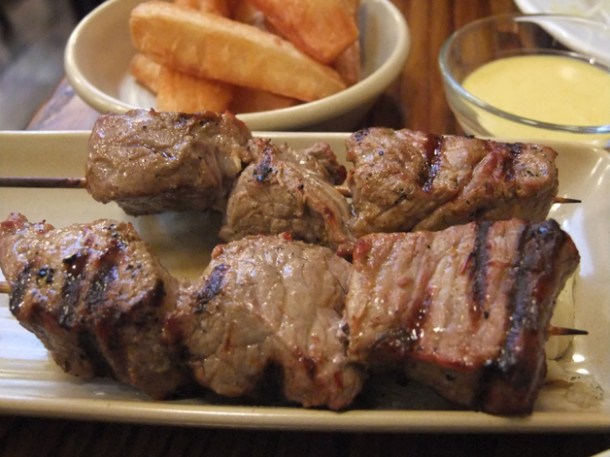 steak skewers at ceviche london