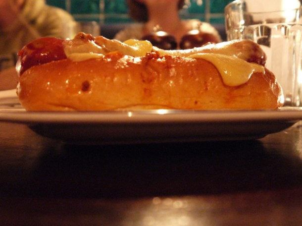 hot dog at hawksmoor shoreditch