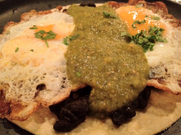 huevos rancheros at la bodega negra