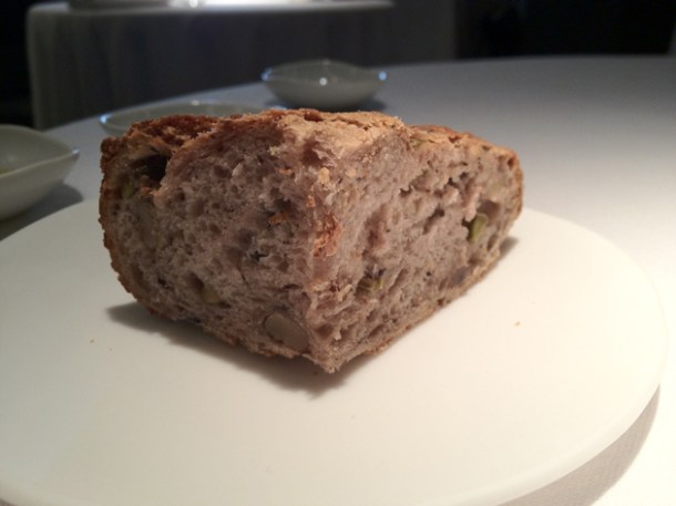 olive and walnut bread at cinc sentits