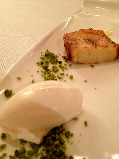 torrija with lemon and cheese ice cream at manairo