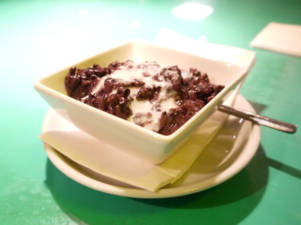 sticky black rice Malaysian pudding at East Street London bubor puloth hittam at east street london