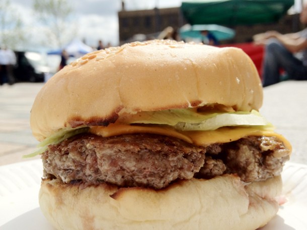 Bleecker single patty cheeseburger bleecker single patty cheeseburger