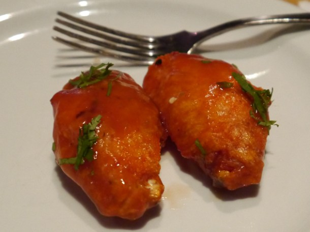chicken wings at malibu club