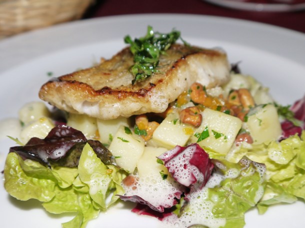 pike-perch zander with potato salad at renger patzsch