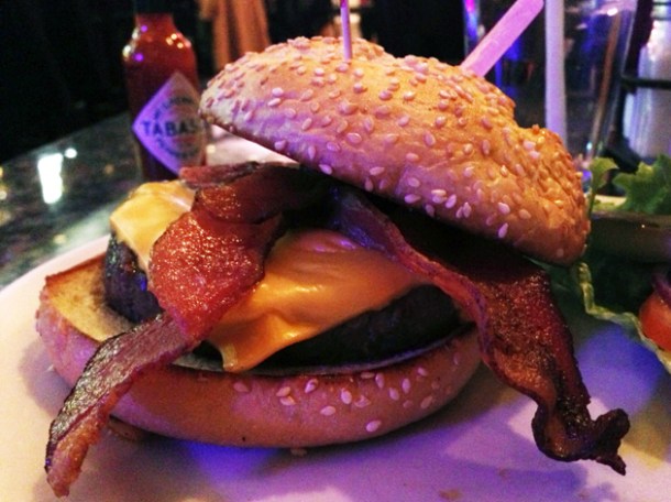 american classic burger at burger bar mandalay bay