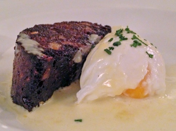black pudding and poached egg at les deux salons