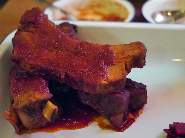 st louis cut pork spare ribs at porky's