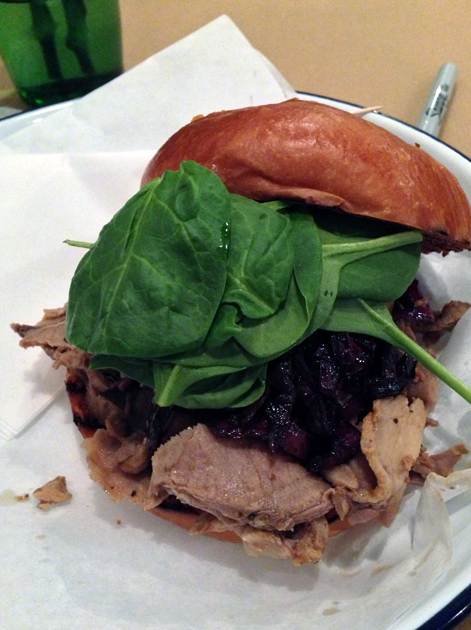 pork brioche bun at mamita que chorizo
