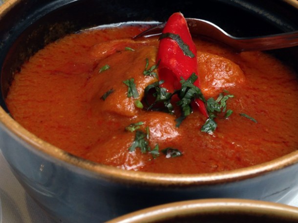 chicken curry at the red fort