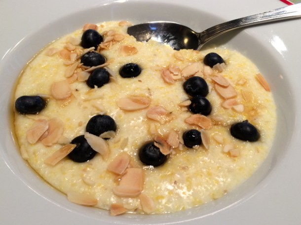 breakfast grits at jackson and rye