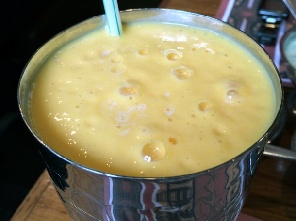 mango lassi at tayyabs