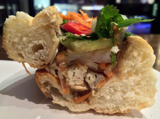 tofu banh mi at at oa com tam