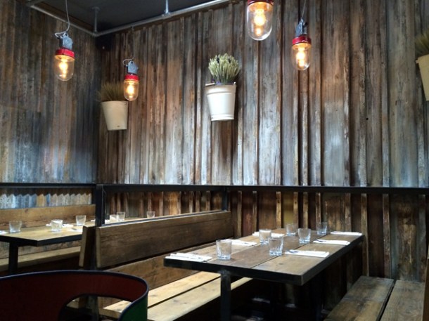 barnyard restaurant interior london