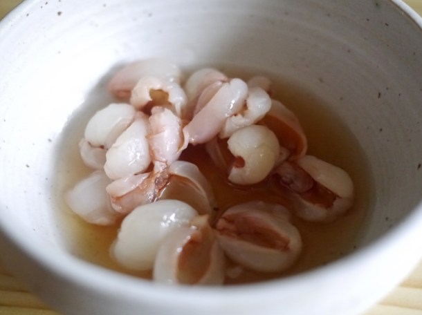 lychees in jasmine tea at rawduck