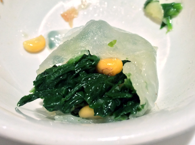inside spinach vegetable dumpling at pearl liang