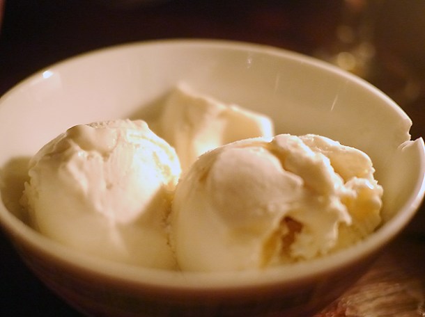 vanilla ice cream at smoking goat
