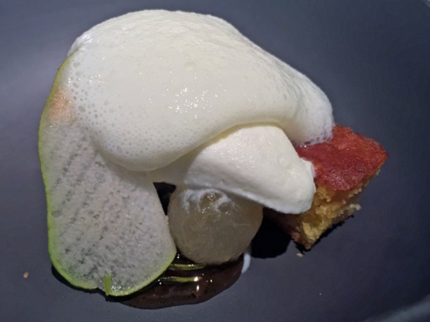 beer milk foam cake at pipero al rex