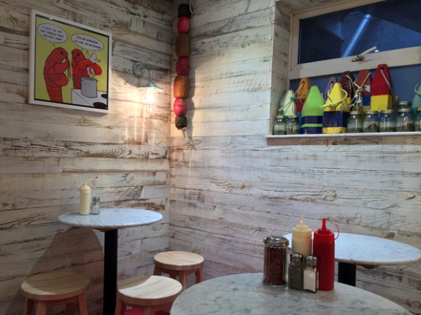 decor fraq's lobster shack