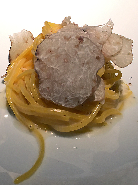 spaghetti carbonara with white truffle at pipero al rex