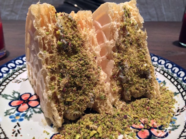 vanilla ice cream wafer sandwich at babaji pide