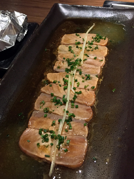 hot oil seared salmon at kintan