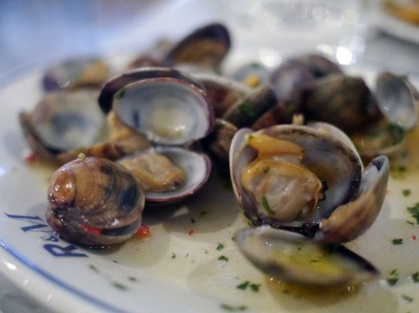clams at rex and mariano