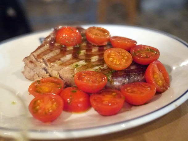 tuna steak at rex & mariano