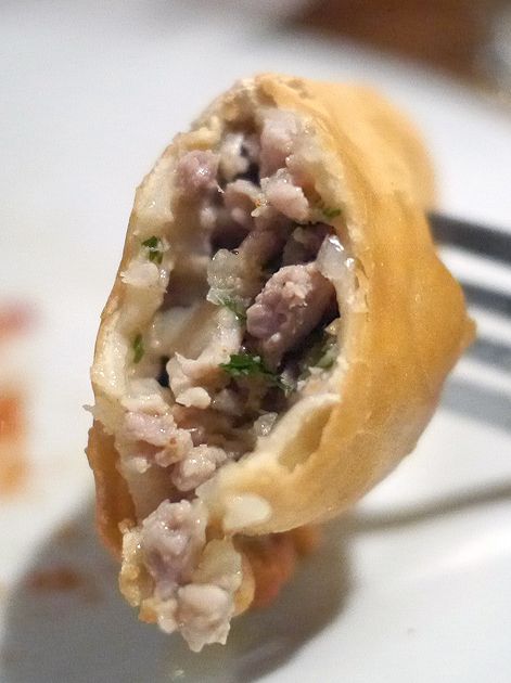 fried pork momo at kailash momo woolwich
