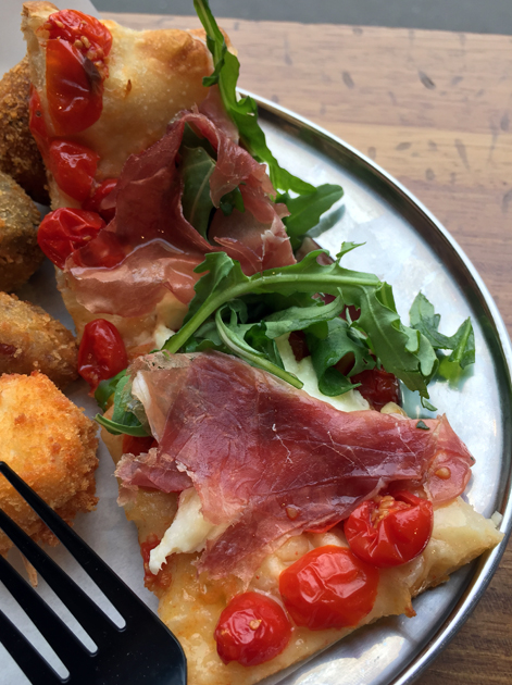 prosciutto pizza at vico
