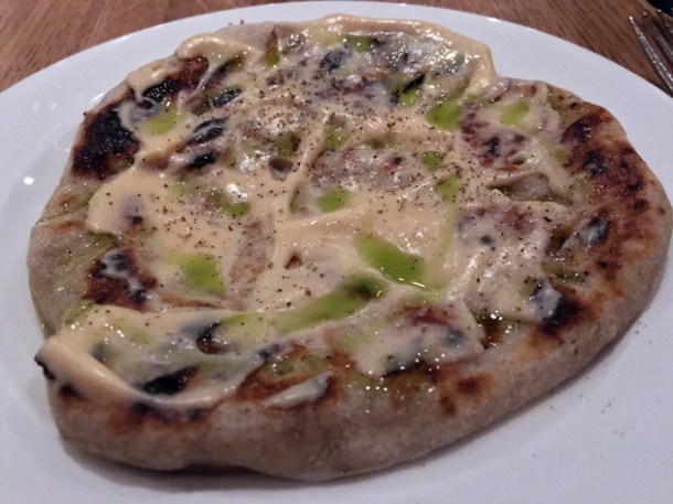 smoked roe grill bread at pitt cue