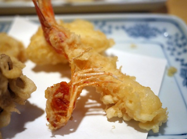 prawn tempura at tempura tsunahachi