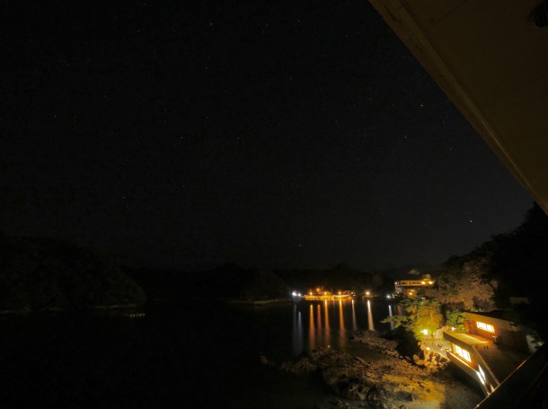 hotel nakanoshima wakayama onsen rotenburo night