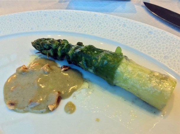 asparagus with orange confit at claude bosi bibendum