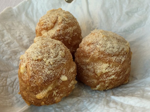parmesan bread balls at claude bosi bibendum south kensington
