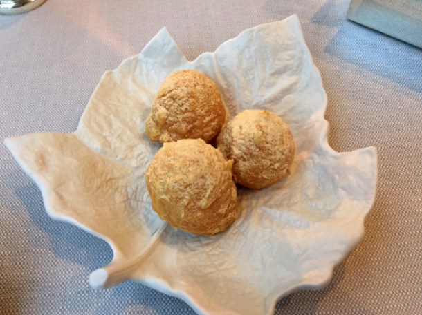 parmesan bread balls at claude bosi bibendum