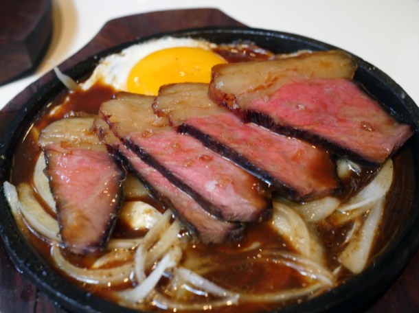 black pepper beef at xu london