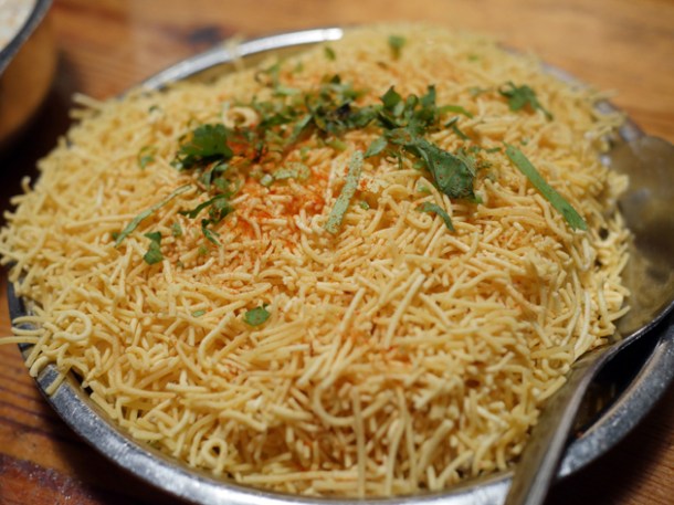 sev poori at diwana bhel poori