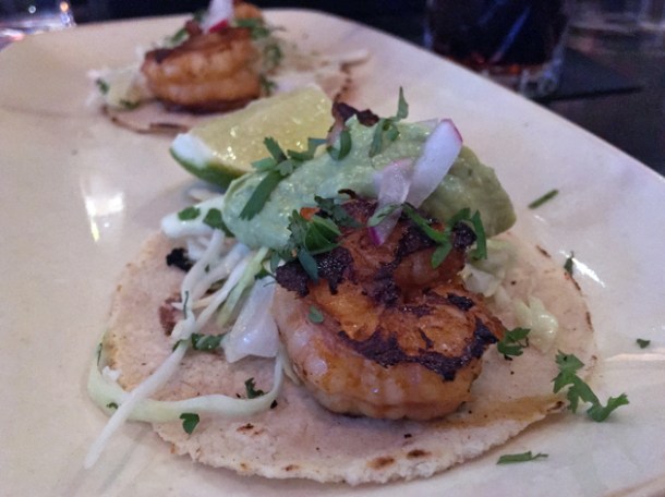 prawn tacos at el muro