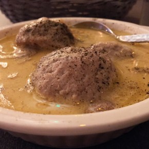Kashmir, Putney review – menu handholding that doesn’t infantilise the diner