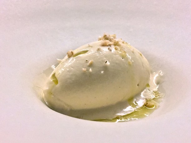 ice cream at mãos