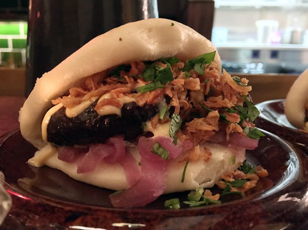 shiitake gua bao at daddy bao