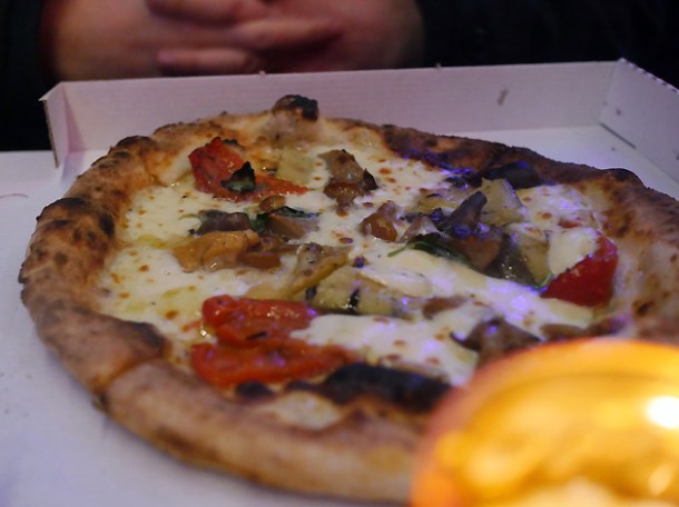 vegetariana pizza from rust bucket at street feast woolwich public market