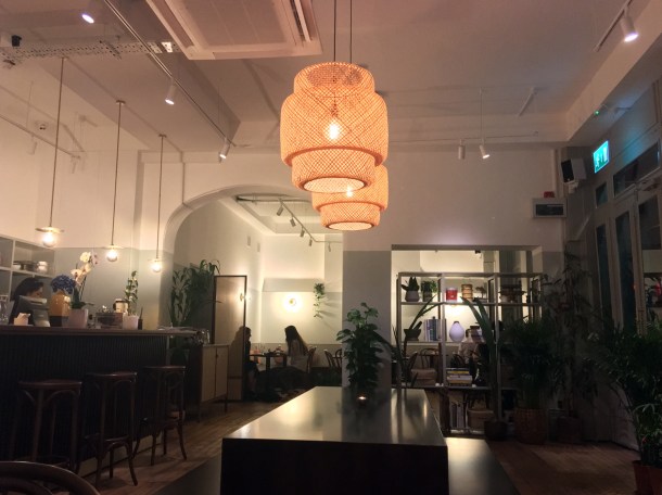 foyer at kin et deum
