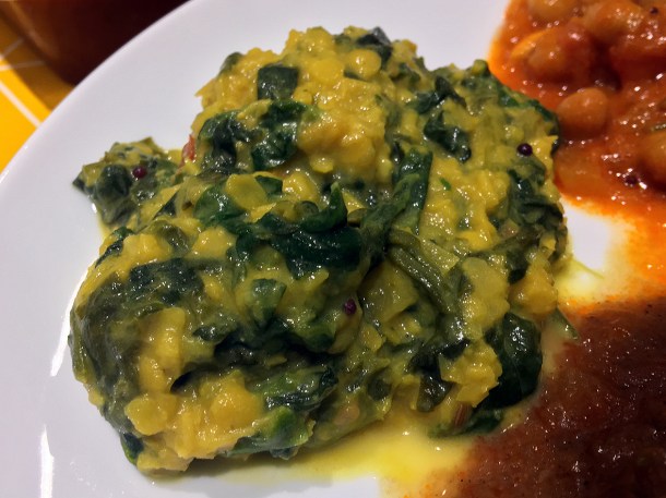 illustrative photo of the spinach and lentil curry from Everest Curry King