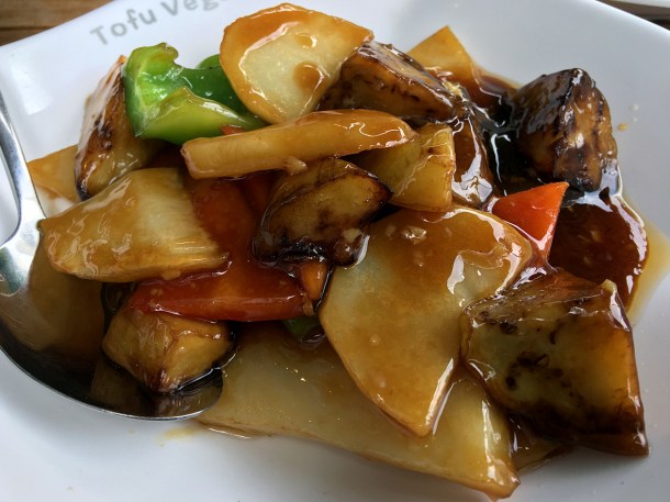 illustrative photo of the three delicacies of the earth at Tofu Vegan