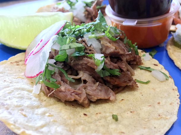 illustrative photo of the suadero tacos at La Chingada