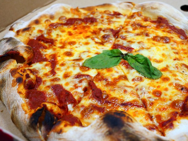illustrative photo of the margherita from Vapiano Bankside
