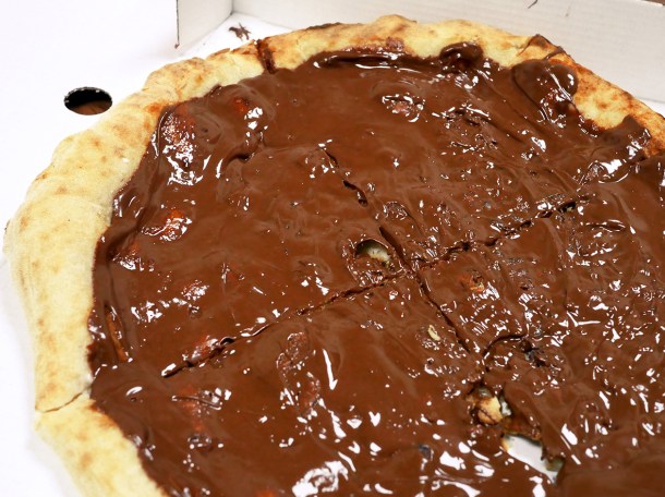 illustrative photo of the Nutella pizza from Spizza Napoletana
